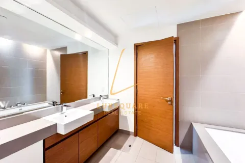 2 bedrooms Apartment in Al Wasl, UAE No. 198879 11