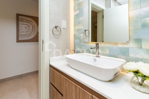 Appartement de 2 chambres à Shoreline Apartments, UAE No. 155399 6