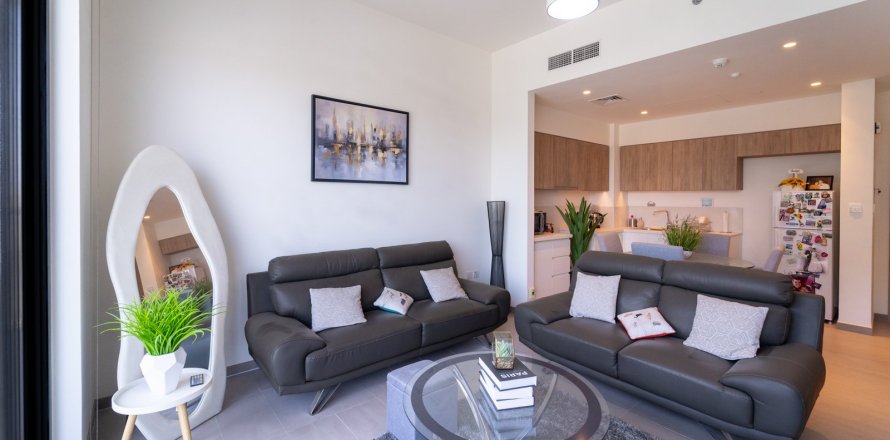 2 bedrooms Apartment in Dubai, UAE No. 199828