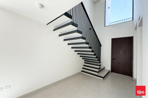 Townhouse de 4 dormitorios en Town Square, UAE No. 103247 5