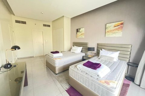 2 bedrooms Apartment in Business Bay, UAE No. 161736 14