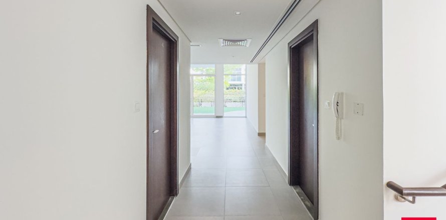 3 bedrooms Townhouse in Dubai, UAE No. 161741