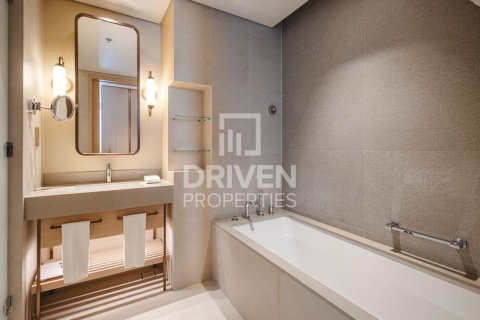 Квартира с 2 спальнями в Vida Residences Dubai Mall, ОАЭ №137951 14