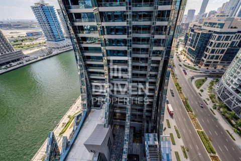 Studio Apartment in Business Bay, UAE No. 137953 3