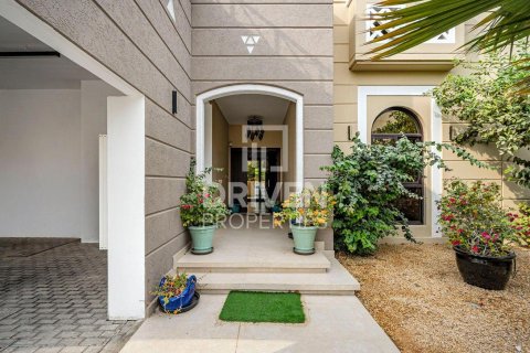 4 غرف نوم تاون هاوس في مُدُنْ, الإمارات العربية المتحدة رقم 137904 6