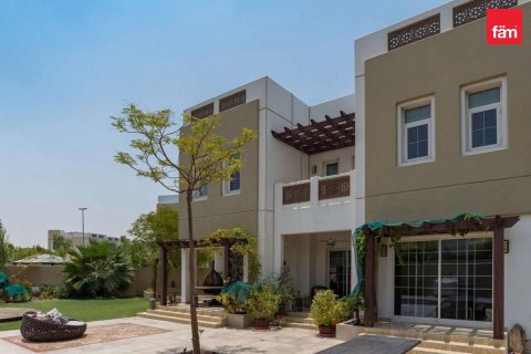 3 bedrooms Villa in Dubai, UAE No. 168723 13