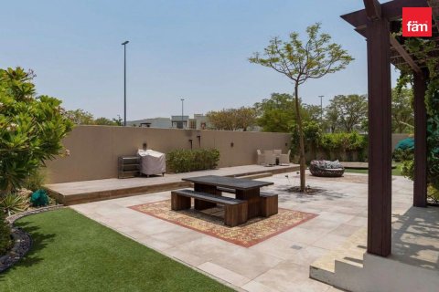 3 bedrooms Villa in Dubai, UAE No. 168723 10