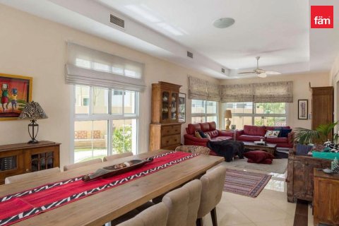 3 bedrooms Villa in Dubai, UAE No. 168723 11