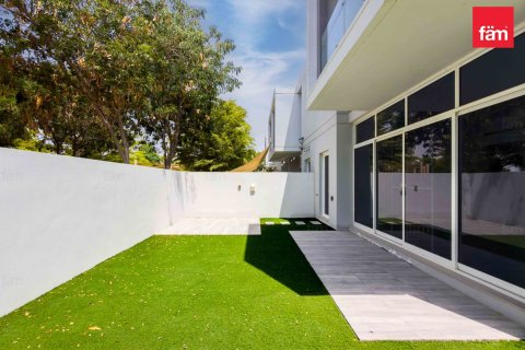 3 bedrooms Townhouse in Dubai, UAE No. 168722 4