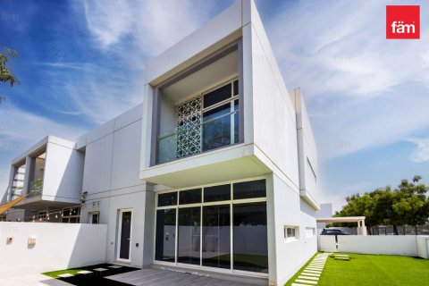 3 bedrooms Townhouse in Dubai, UAE No. 168722 3