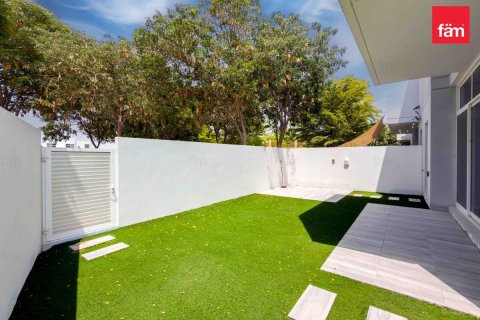 3 bedrooms Townhouse in Dubai, UAE No. 168722 5