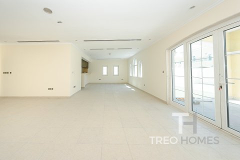 3 غرف نوم فيلا في Legacy, الإمارات العربية المتحدة رقم 76409 19