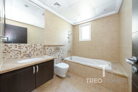 3 غرف نوم فيلا في Legacy, الإمارات العربية المتحدة رقم 76409 8