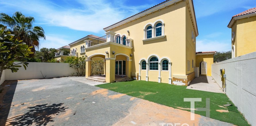 3 غرف نوم فيلا في Legacy, الإمارات العربية المتحدة رقم 76409