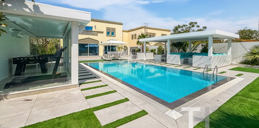 3 bedrooms Villa in Regional, UAE No. 76401