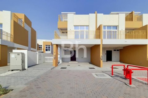 3 غرف نوم تاون هاوس  رقم 113422 2