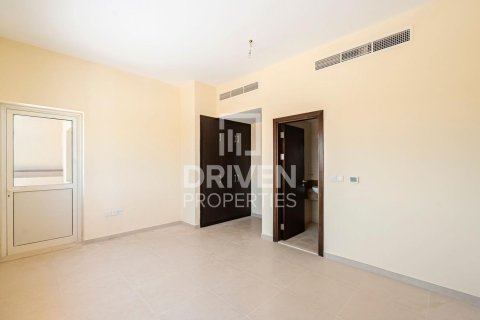 4 bedrooms Villa in Dubai Land, UAE No. 190701 14