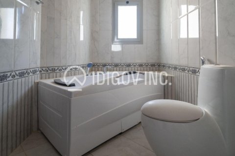 Townhouse de 4 chambres  No. 112449 16