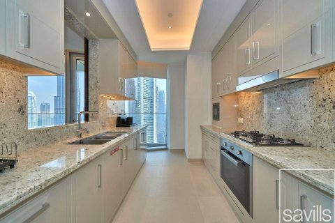 Apartment de 3 dormitorios en The Address Sky View Towers, UAE No. 201079 9
