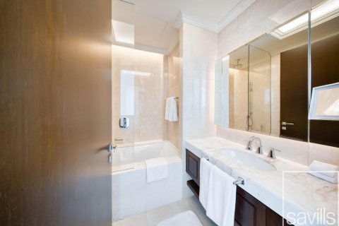 Apartment de 4 dormitorios en The Address Residence Fountain Views, UAE No. 201080 21