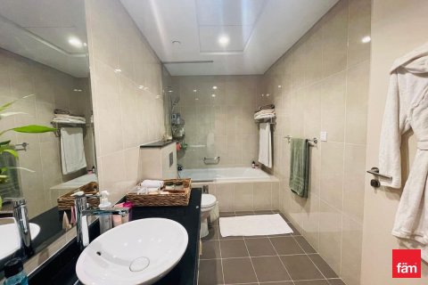 2 bedrooms Apartment in Dubai, UAE No. 142419 8