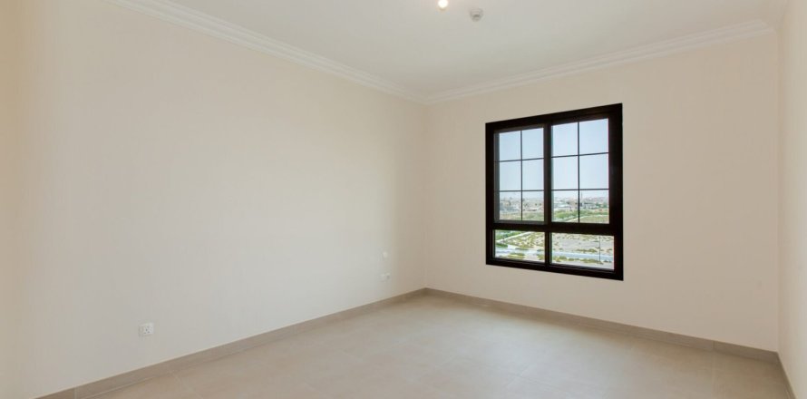 Квартира с 2 спальнями в Madinat Badr, ОАЭ №150166