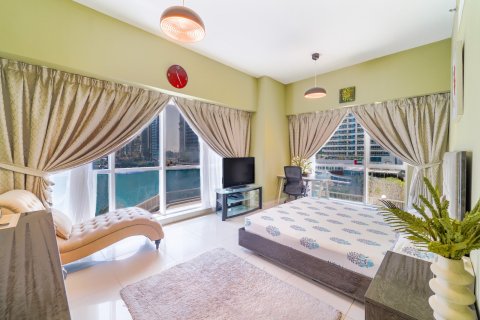 Квартира с 2 спальнями в Jumeirah Islands, ОАЭ №156506 9