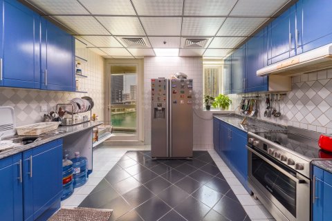 Квартира с 2 спальнями в Jumeirah Islands, ОАЭ №156506 12