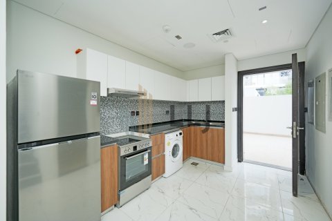 3 bedrooms Townhouse  No. 131544 13