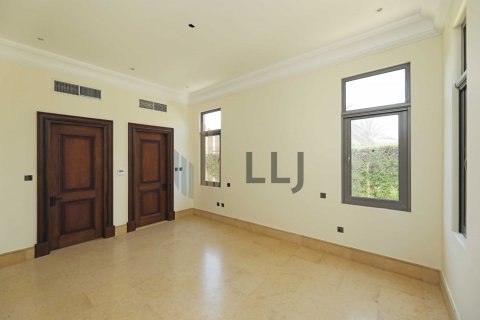 5 bedrooms Villa  No. 131542 13
