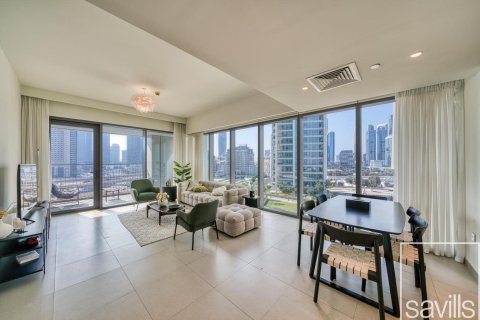 Квартира с 3 спальнями в Zabeel, ОАЭ №136693