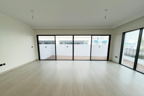 5 bedrooms Townhouse in Damac Lagoons, UAE No. 145136 9