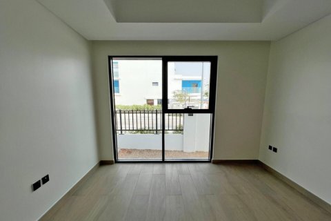 5 bedrooms Townhouse in Damac Lagoons, UAE No. 145136 11