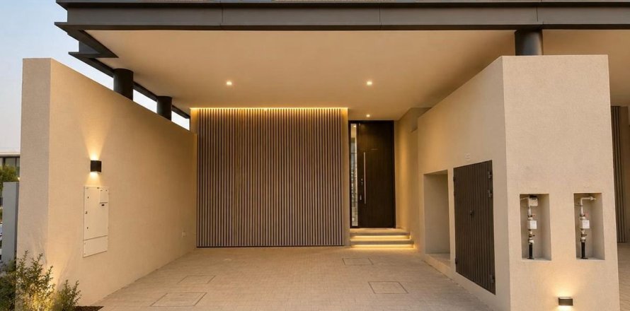 3 bedrooms Townhouse in Dubai, UAE No. 198298