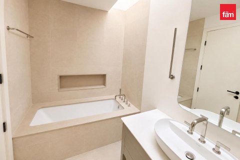 3 bedrooms Townhouse in Dubai, UAE No. 198298 11