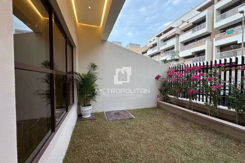 4 غرف نوم فيلا رقم 128023 24