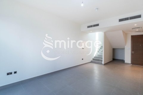 Townhouse de 2 dormitorios en  Yas Island, UAE No. 80978 3