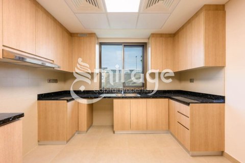 Townhouse de 3 dormitorios en Khalifa City, UAE No. 80970 8