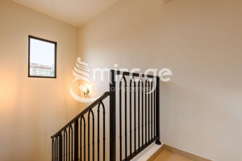 Townhouse de 3 dormitorios en Khalifa City, UAE No. 80969 3
