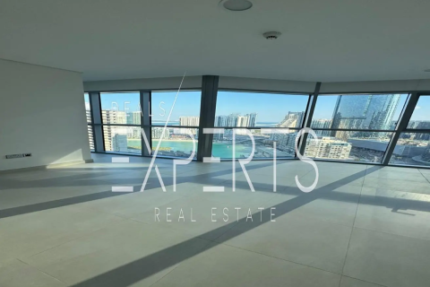 Apartment de 3 dormitorios en  Yas Island, UAE No. 145912