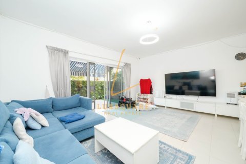 2 bedrooms Apartment in EMAAR South, UAE No. 145914 15