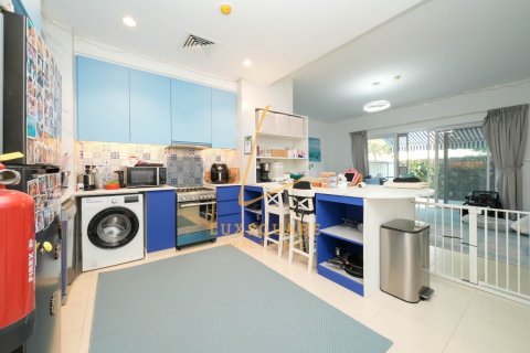 2 bedrooms Apartment in EMAAR South, UAE No. 145914 17