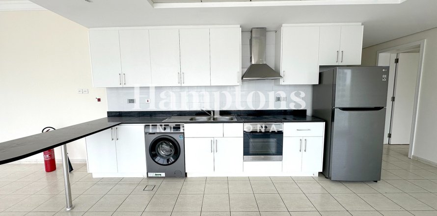 Apartment de 1 dormitorio en Jumeirah Lake Towers, UAE No. 160220