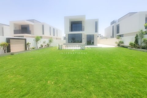 Villa de 4 dormitorios en Dubai South (Dubai World Central), UAE No. 160216