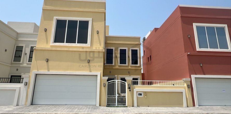 Villa de 4 dormitorios en Northern, Bahrain No. 105453