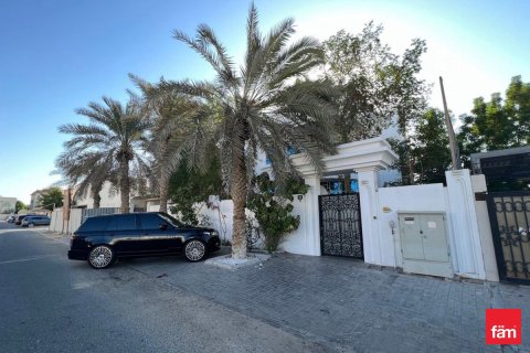 5 bedrooms Villa  No. 117757 12