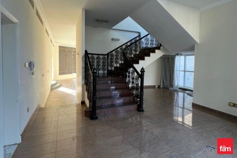 5 bedrooms Villa  No. 117757 9