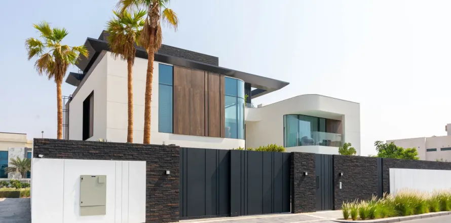 6 bedrooms Villa in Palm Jumeirah, UAE No. 170864