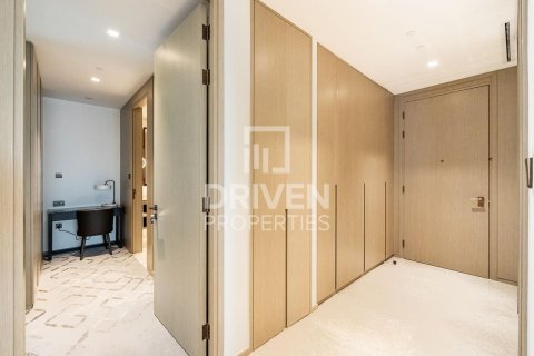 Appartement de 2 chambres à Address Harbour Point, UAE No. 209918 12