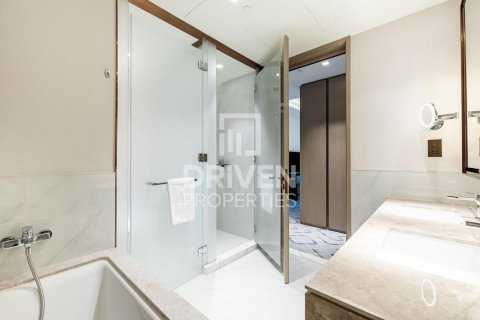 Appartement de 2 chambres à Address Harbour Point, UAE No. 209918 18